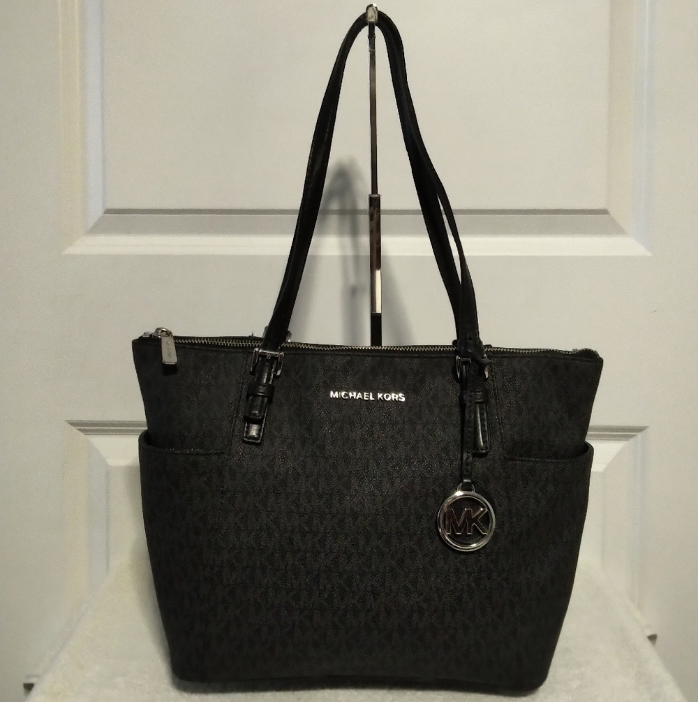 Michael Kors Large Black Saffiano Jet Set Leather Tote Bag